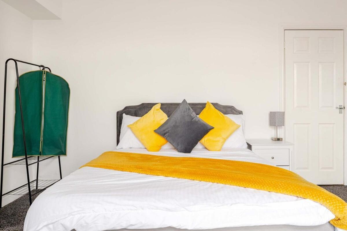 2 Min Walk Etihad Stadium & Coop Arena - 3Br, Free Parking Mánchester Exterior foto