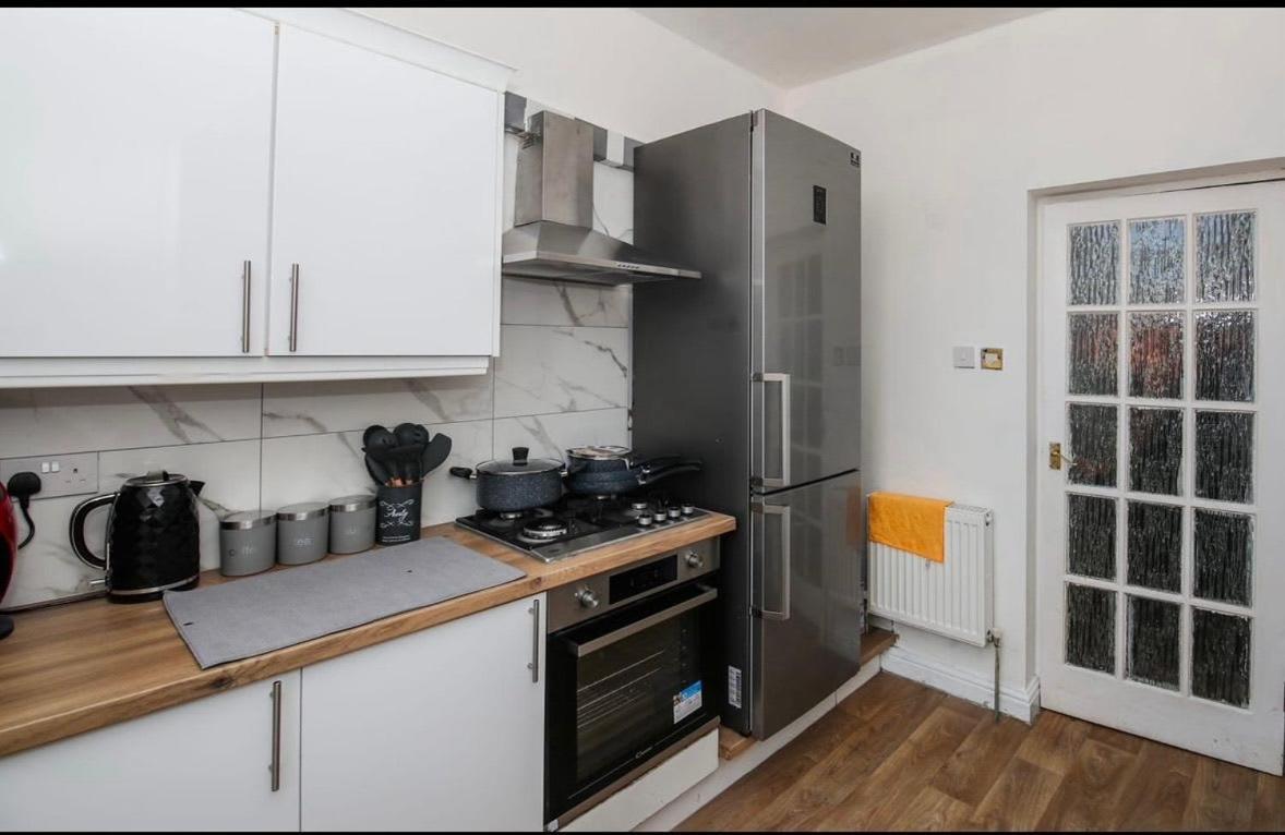2 Min Walk Etihad Stadium & Coop Arena - 3Br, Free Parking Mánchester Exterior foto
